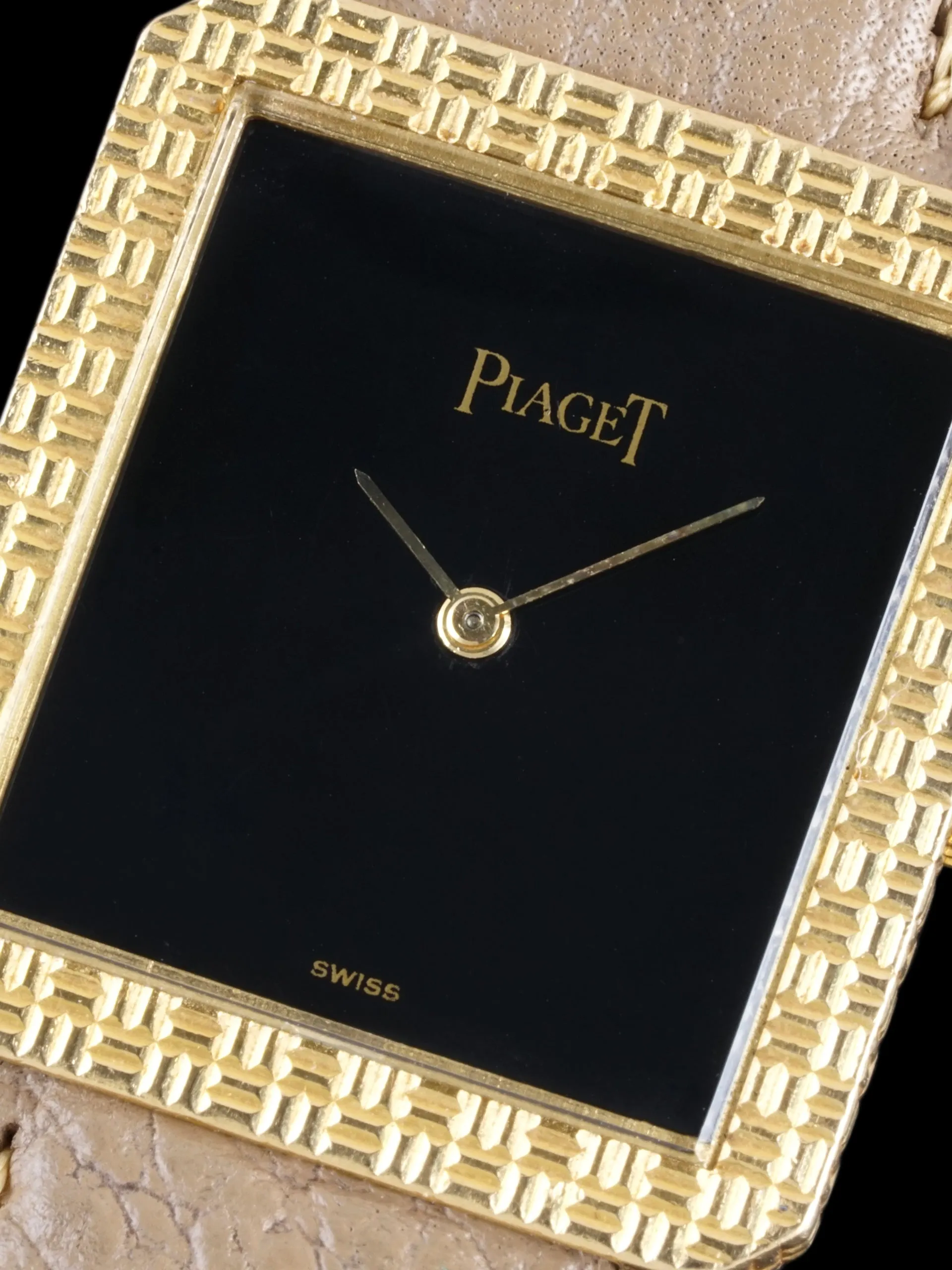 1970s Piaget 18K YG Tank (Ref. 91543) Onyx Dial