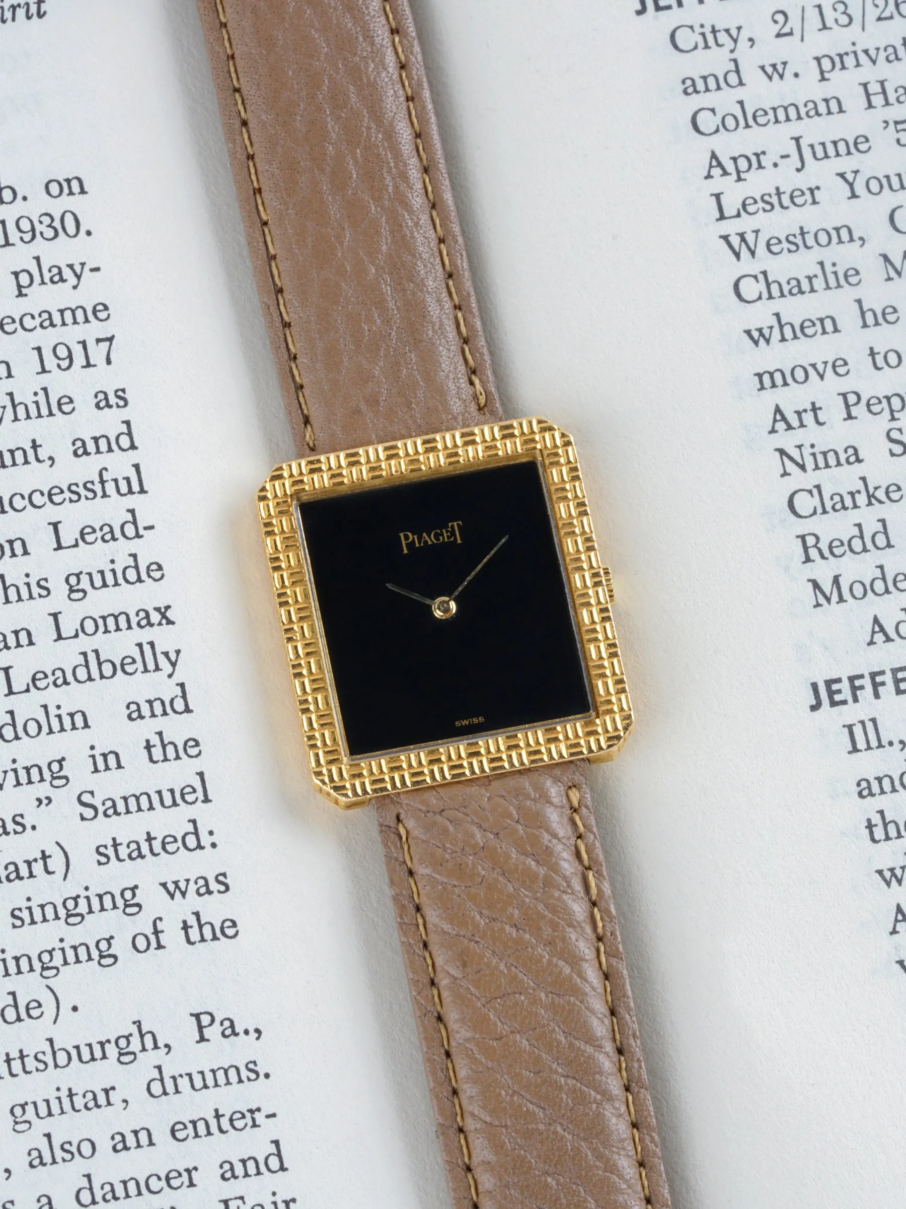 1970s Piaget 18K YG Tank (Ref. 91543) Onyx Dial