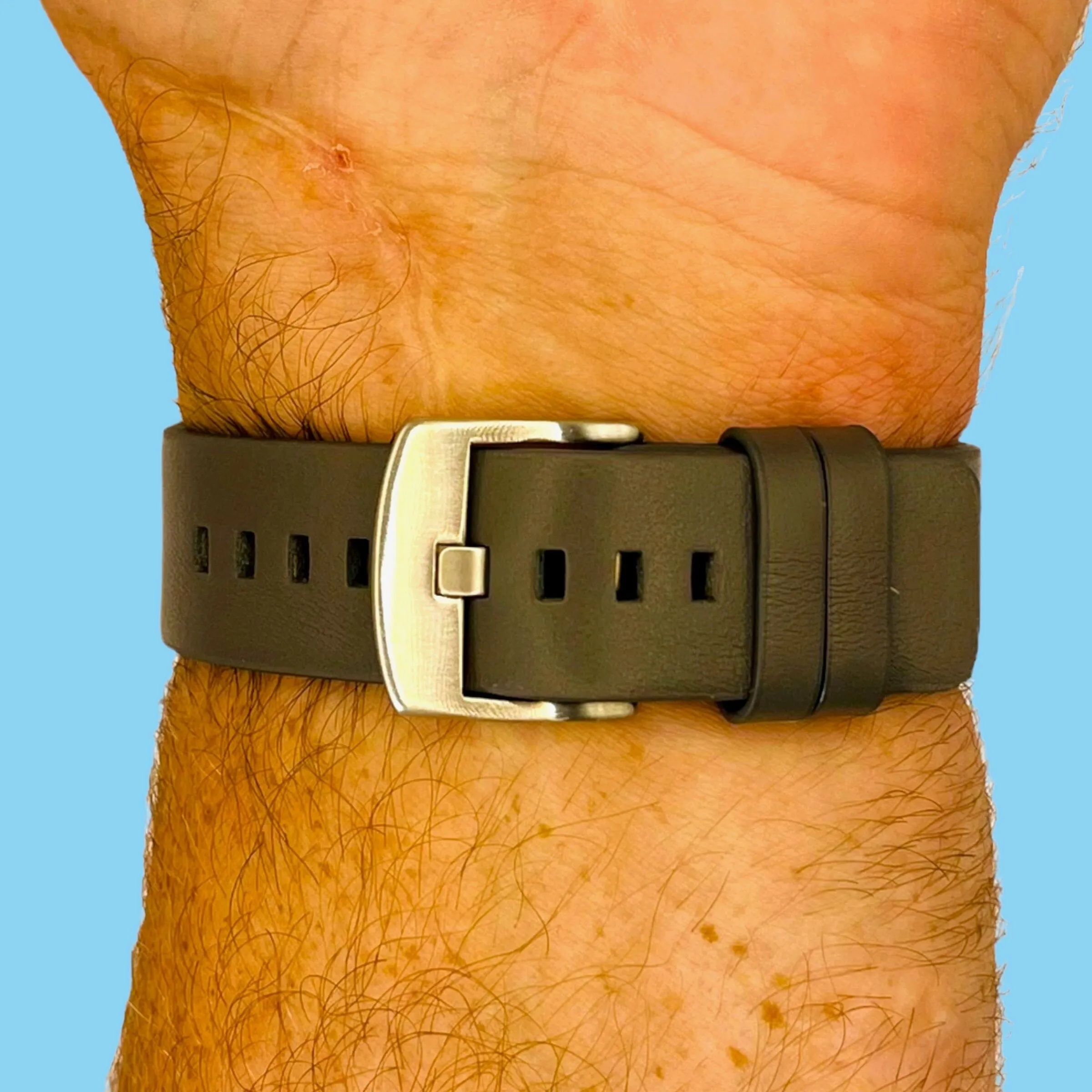 Leather Straps Compatible with the Fitbit Charge 5